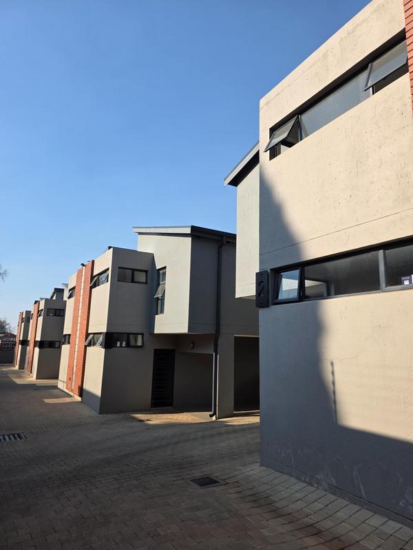 2 Bedroom Property for Sale in Brooklyn Gauteng