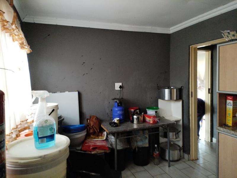 2 Bedroom Property for Sale in Rondebult Gauteng