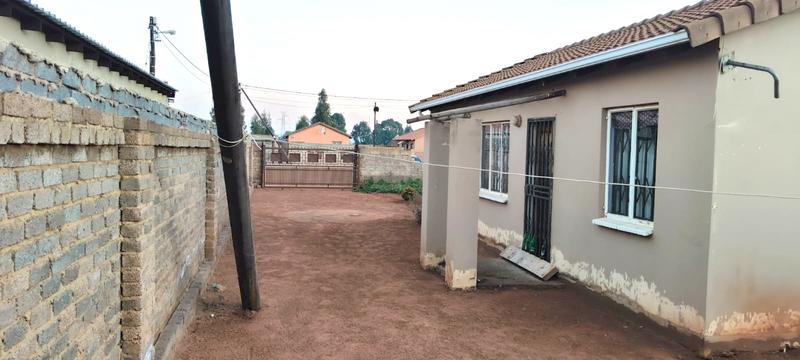 3 Bedroom Property for Sale in Protea Glen Gauteng