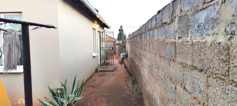 3 Bedroom Property for Sale in Protea Glen Gauteng