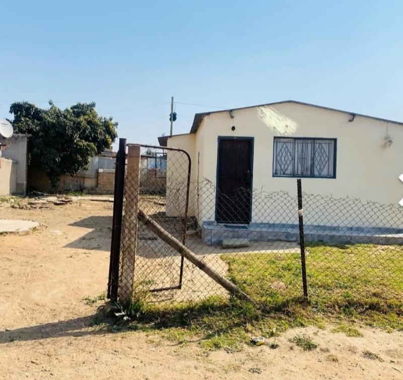 2 Bedroom Property for Sale in Olievenhoutbosch Gauteng