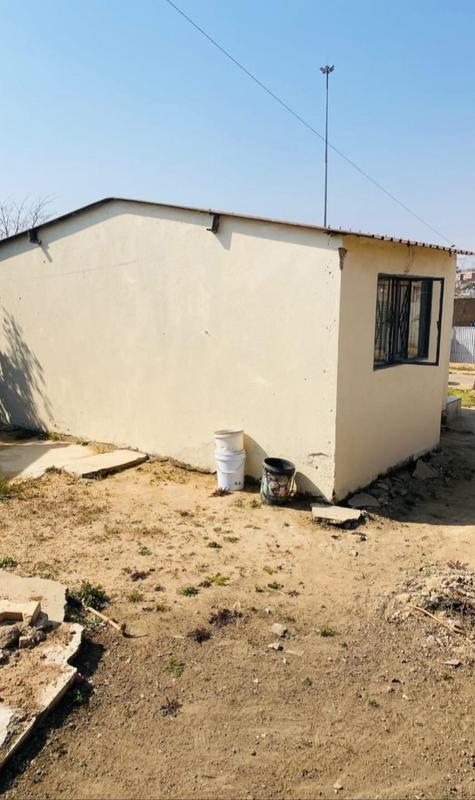 2 Bedroom Property for Sale in Olievenhoutbosch Gauteng