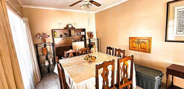 3 Bedroom Property for Sale in Rensburg Gauteng