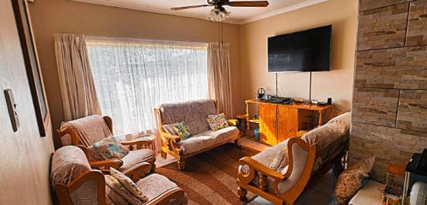 3 Bedroom Property for Sale in Rensburg Gauteng
