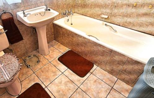 3 Bedroom Property for Sale in Rensburg Gauteng