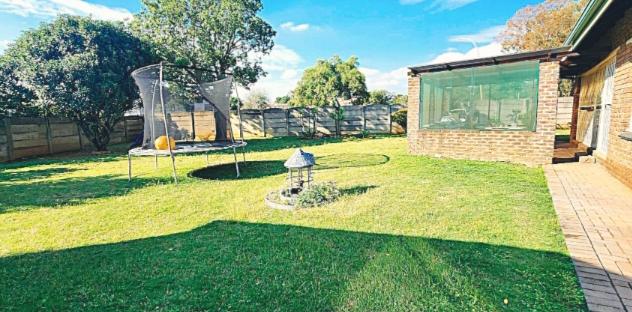 3 Bedroom Property for Sale in Rensburg Gauteng