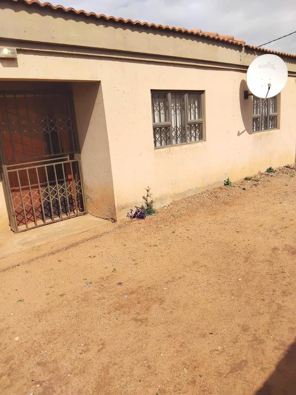 3 Bedroom Property for Sale in Bram Fischerville Gauteng