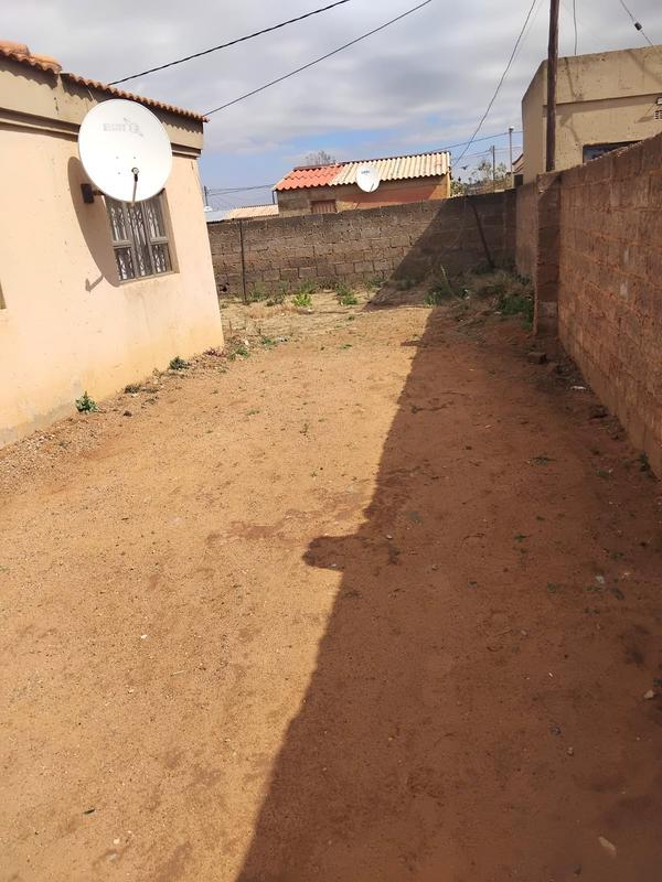 3 Bedroom Property for Sale in Bram Fischerville Gauteng