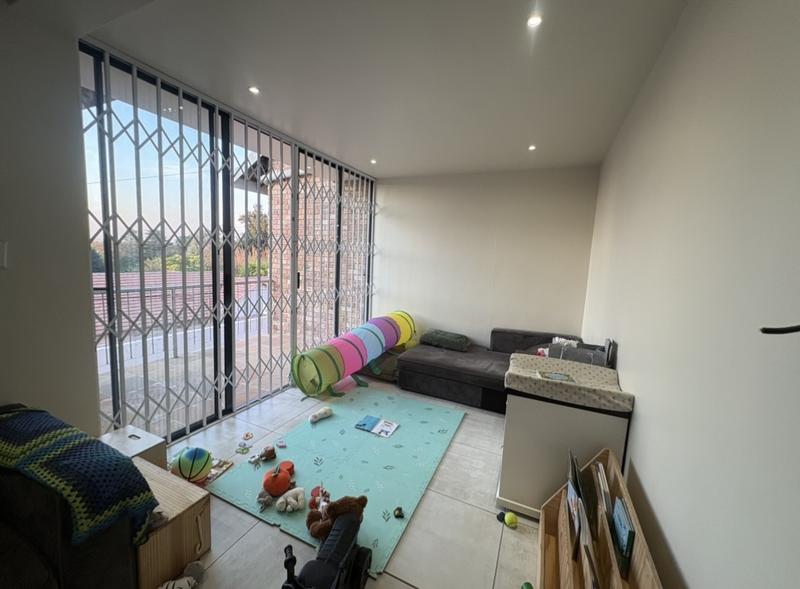 To Let 2 Bedroom Property for Rent in Glenhazel Gauteng