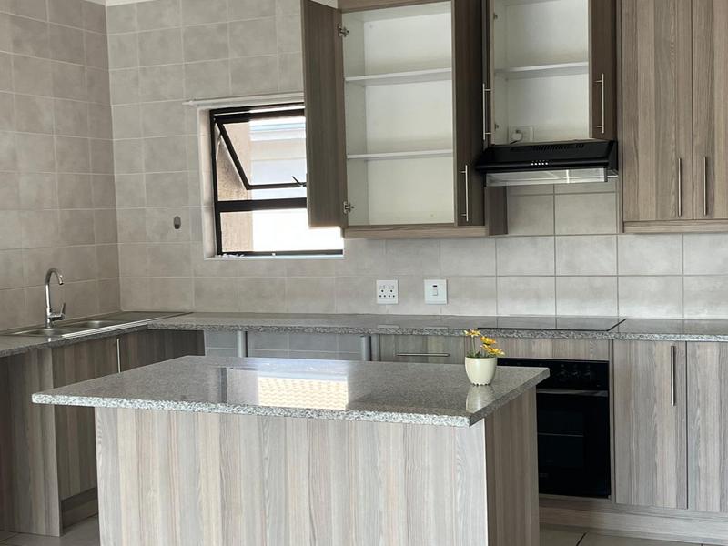 2 Bedroom Property for Sale in Victory Park Gauteng