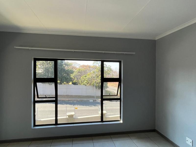 2 Bedroom Property for Sale in Victory Park Gauteng