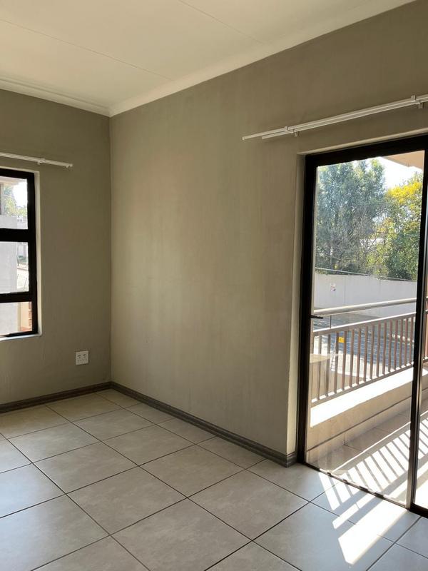 2 Bedroom Property for Sale in Victory Park Gauteng