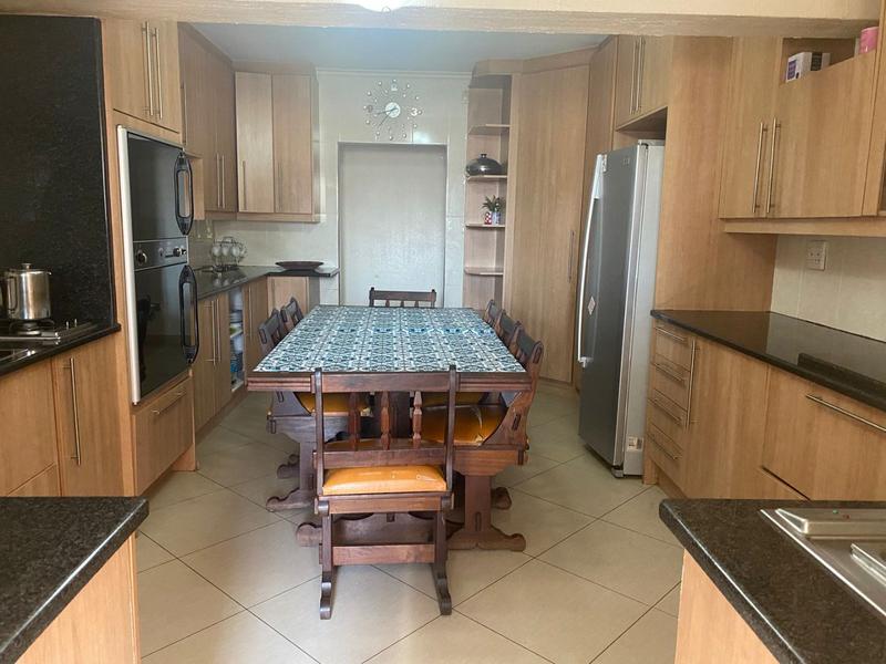 5 Bedroom Property for Sale in Erasmia Gauteng