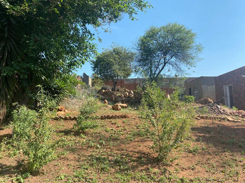 5 Bedroom Property for Sale in Erasmia Gauteng