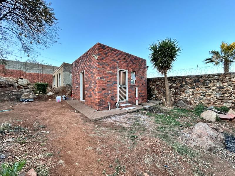 5 Bedroom Property for Sale in Erasmia Gauteng