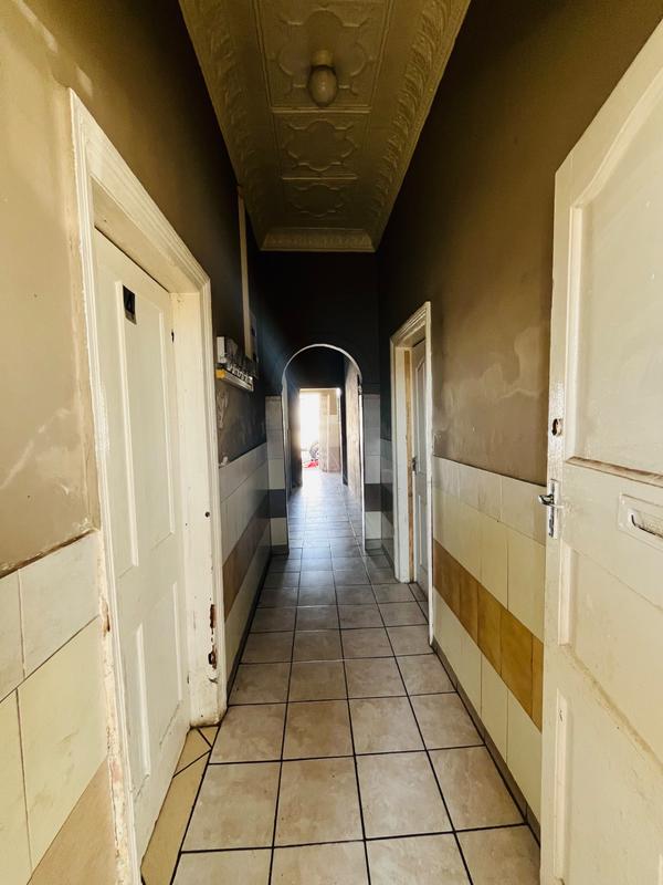 8 Bedroom Property for Sale in Geduld Gauteng