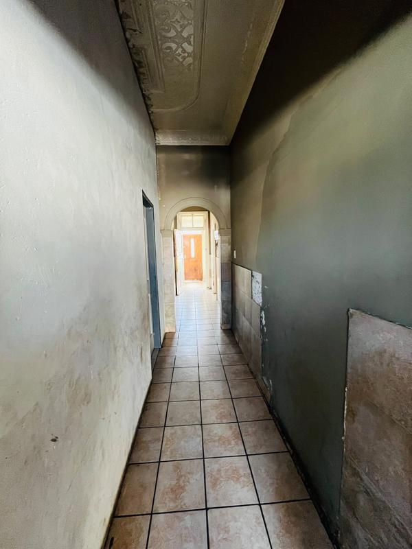 8 Bedroom Property for Sale in Geduld Gauteng