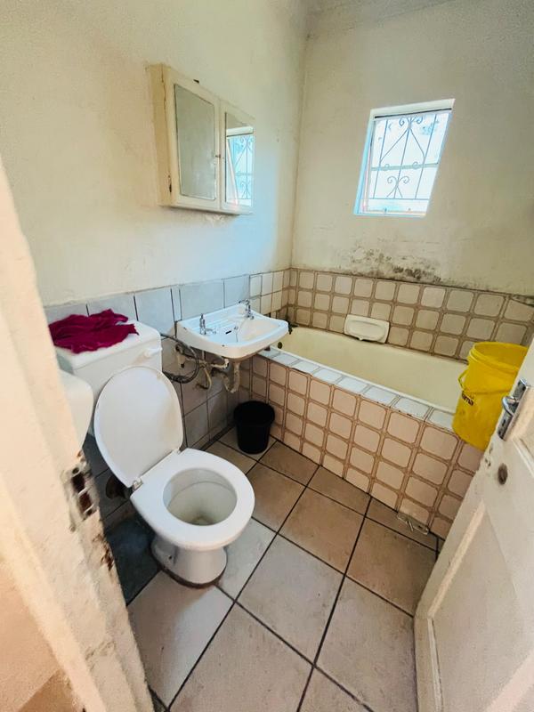 8 Bedroom Property for Sale in Geduld Gauteng