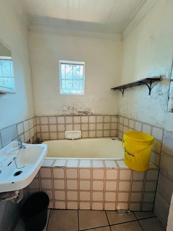 8 Bedroom Property for Sale in Geduld Gauteng
