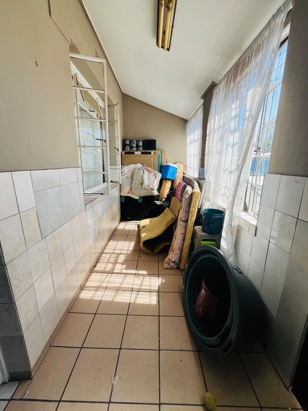 8 Bedroom Property for Sale in Geduld Gauteng
