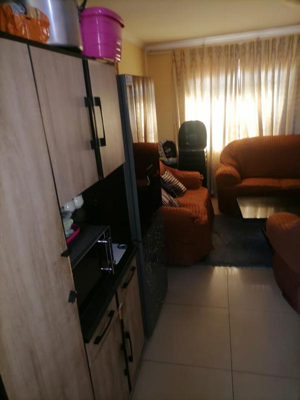 2 Bedroom Property for Sale in Protea Glen Gauteng