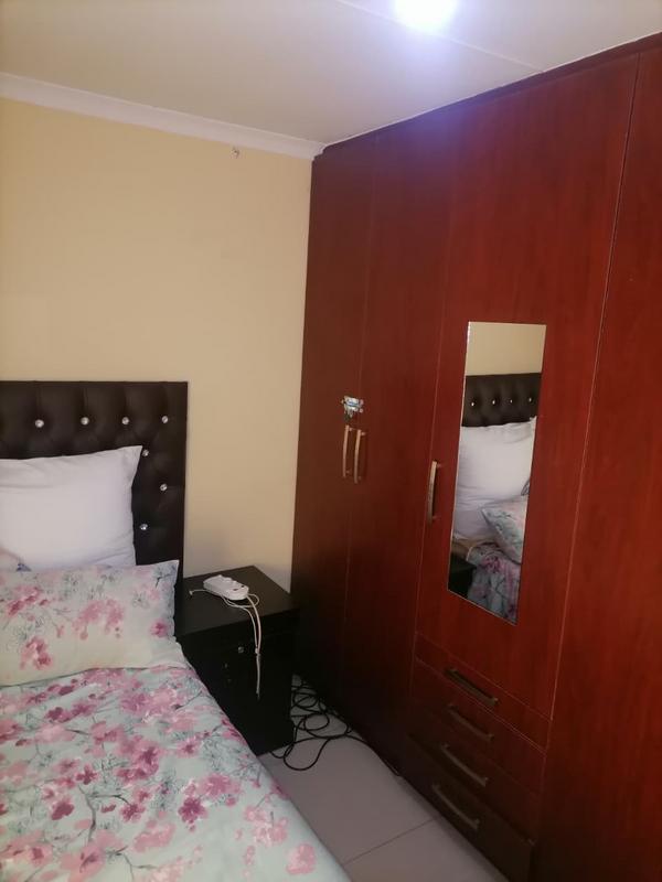 2 Bedroom Property for Sale in Protea Glen Gauteng