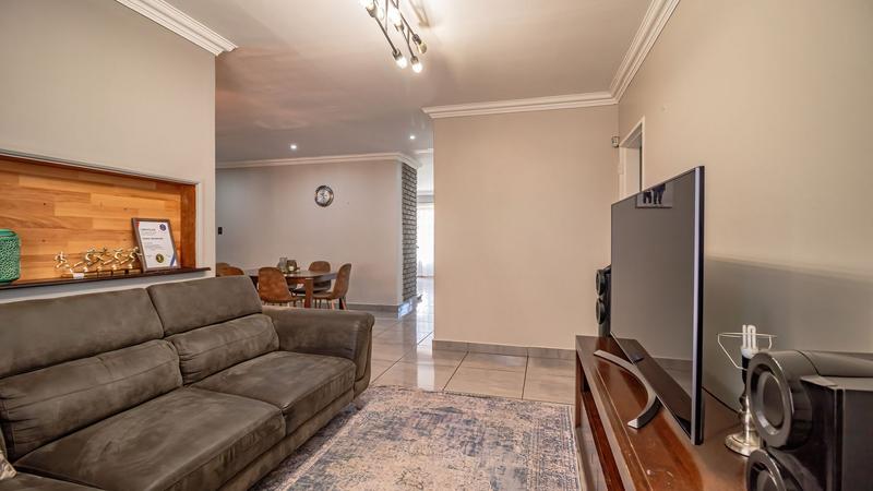 4 Bedroom Property for Sale in Sunward Park Gauteng