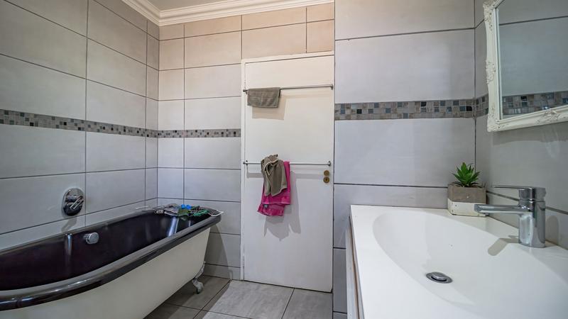 4 Bedroom Property for Sale in Sunward Park Gauteng