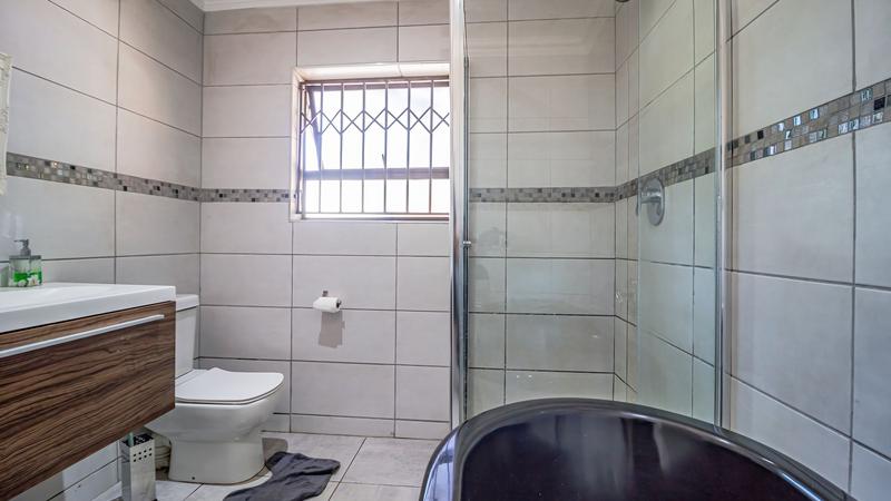 4 Bedroom Property for Sale in Sunward Park Gauteng