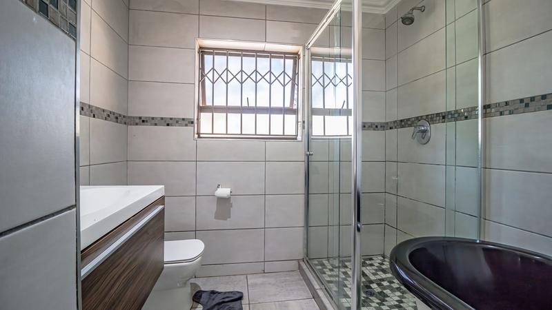 4 Bedroom Property for Sale in Sunward Park Gauteng
