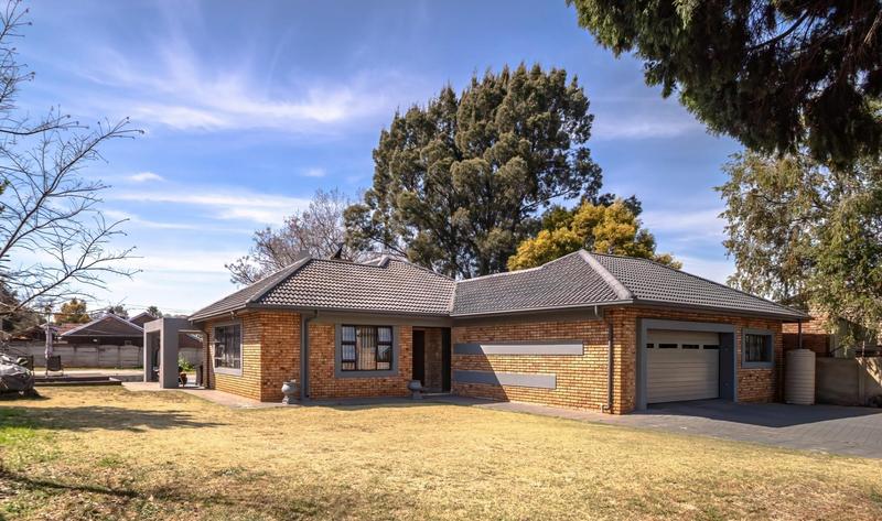 4 Bedroom Property for Sale in Sunward Park Gauteng