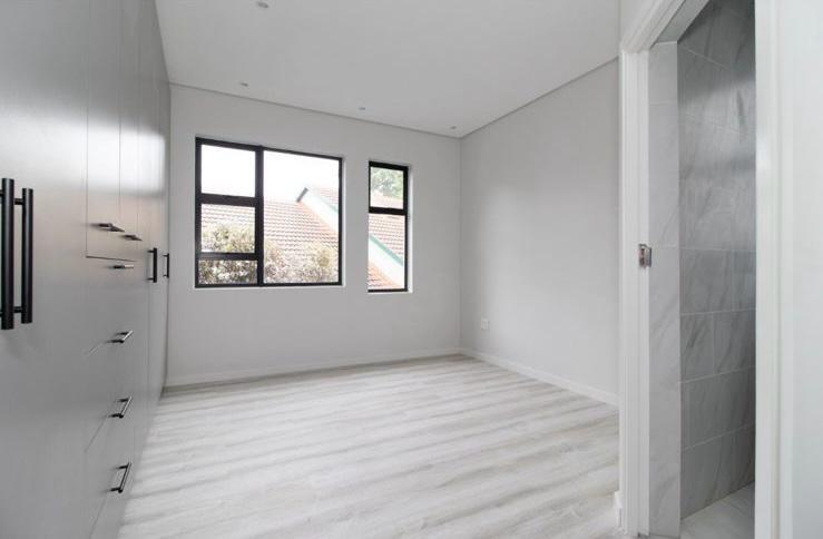To Let 3 Bedroom Property for Rent in Rouxville Gauteng