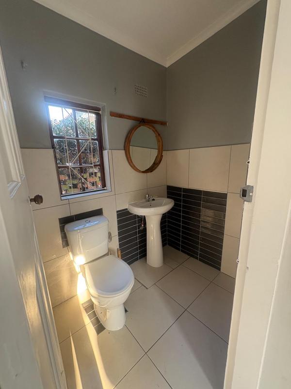 To Let 1 Bedroom Property for Rent in Sydenham Gauteng