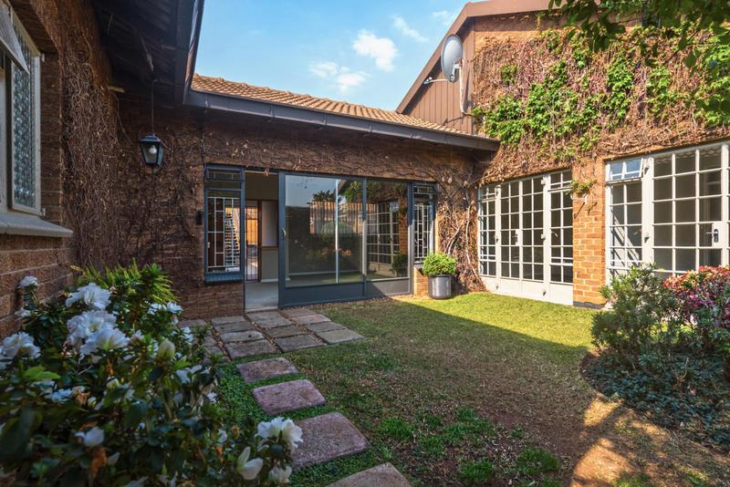 4 Bedroom Property for Sale in Bedfordview Gauteng