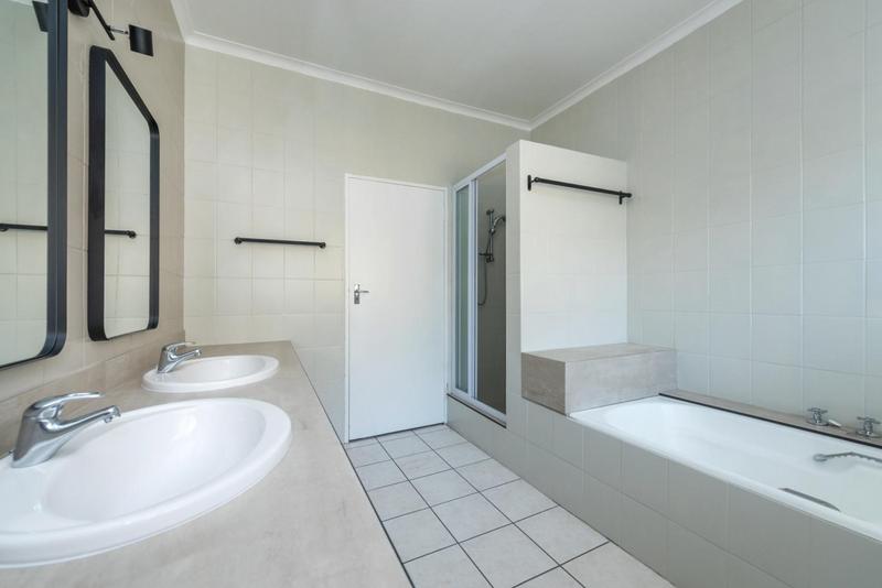 4 Bedroom Property for Sale in Bedfordview Gauteng