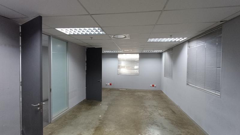 To Let Commercial Property for Rent in Olifantsfontein Gauteng
