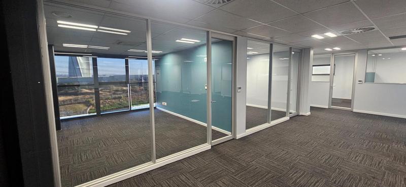 To Let Commercial Property for Rent in Vorna Valley Gauteng