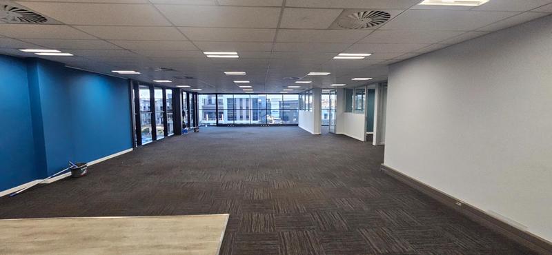 To Let Commercial Property for Rent in Vorna Valley Gauteng