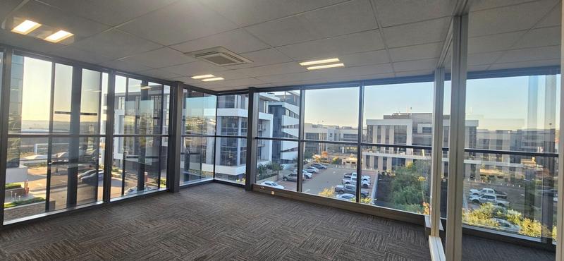 To Let Commercial Property for Rent in Vorna Valley Gauteng