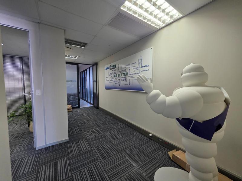 To Let Commercial Property for Rent in Shere Gauteng