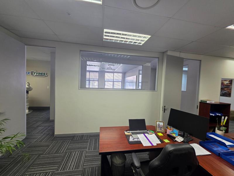 To Let Commercial Property for Rent in Shere Gauteng