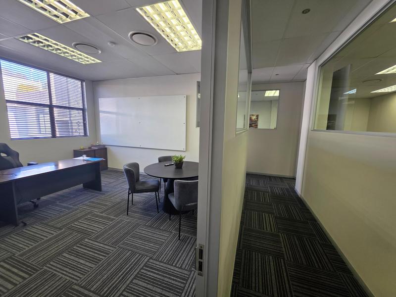 To Let Commercial Property for Rent in Shere Gauteng