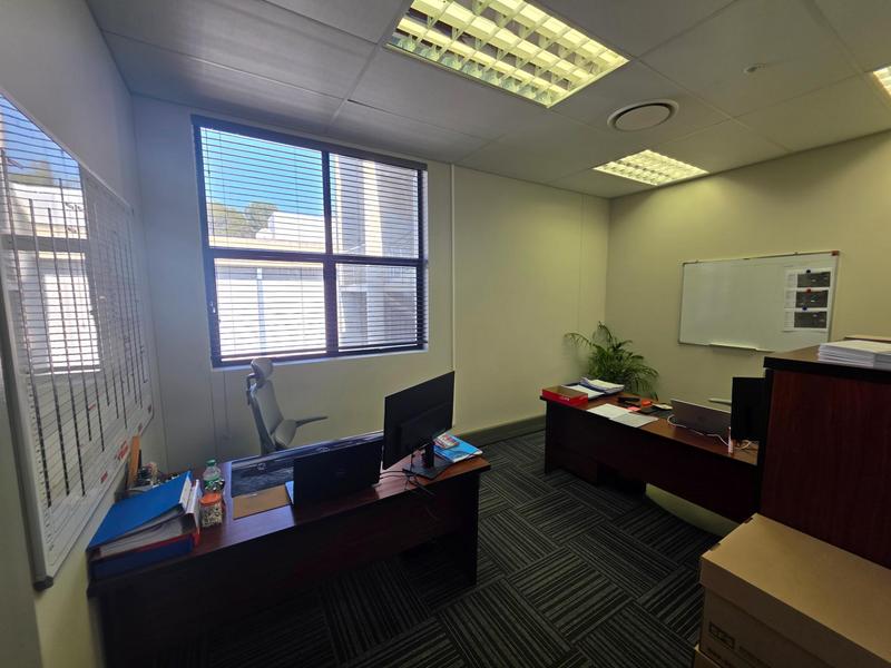 To Let Commercial Property for Rent in Shere Gauteng