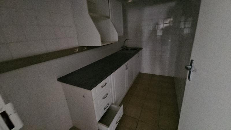 To Let Commercial Property for Rent in Randjespark Gauteng