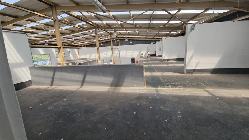 To Let Commercial Property for Rent in Randjespark Gauteng