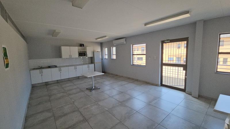 To Let Commercial Property for Rent in Randjespark Gauteng