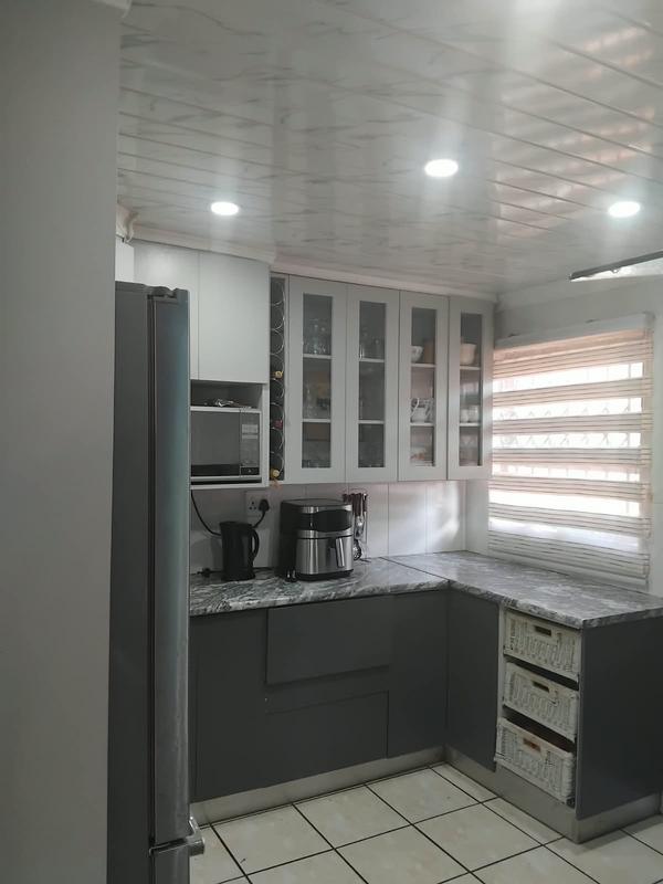 4 Bedroom Property for Sale in Vosloorus Gauteng