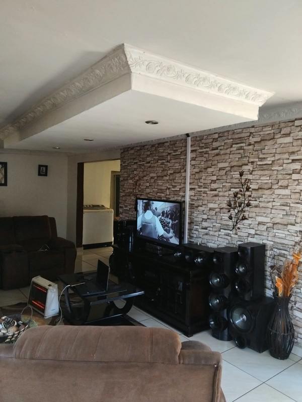 4 Bedroom Property for Sale in Vosloorus Gauteng