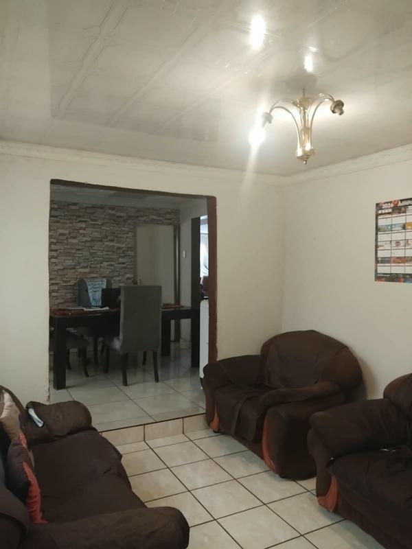 4 Bedroom Property for Sale in Vosloorus Gauteng