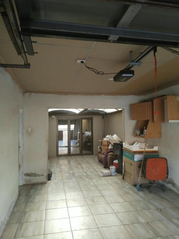 4 Bedroom Property for Sale in Vosloorus Gauteng